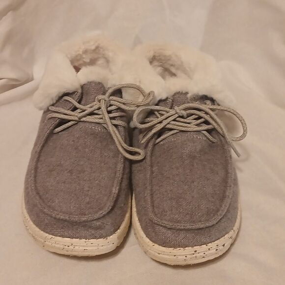 Hey Dude Britt gray white fur lined lace up boots size 10 - Picture 2 of 7